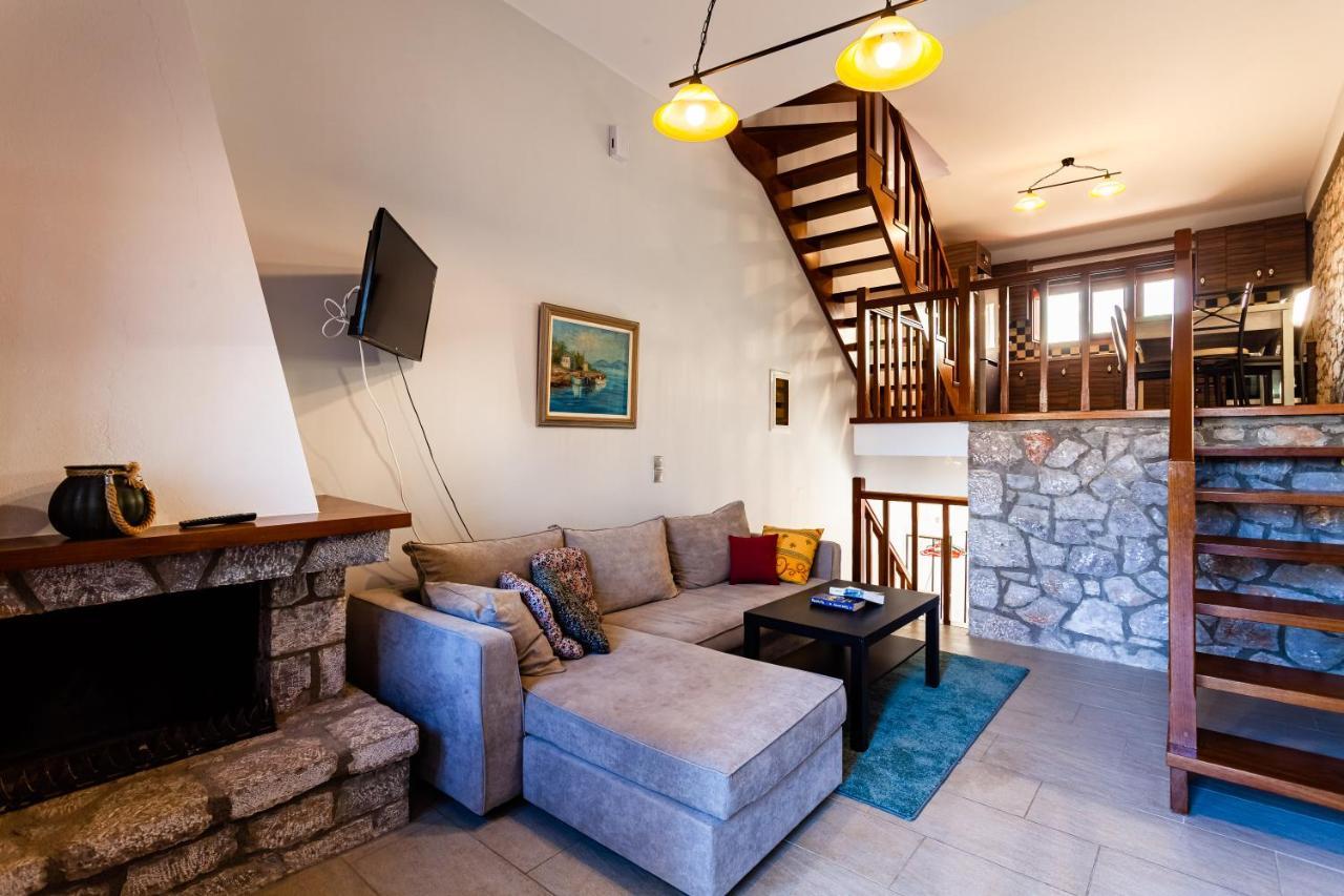 Seaside Dukes Villas Parálion Ástros Esterno foto